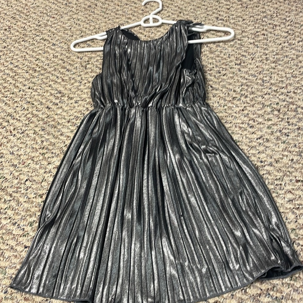 5 size 7/8 dressy dresses various brands such as children’s place and Old Navy - Picture 4 of 6